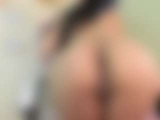 Live cam show with Franchezcaa - Pantyoff on camwithhim.com