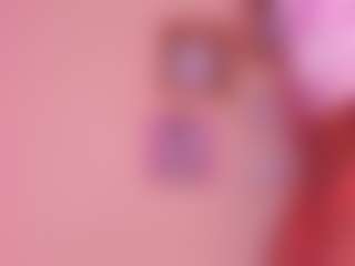 Live cam show with Franchezcaa - Innocent on Camsoda