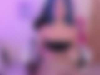 Live cam show with Franchezcaa - Spanish on UwU Esports | colombia