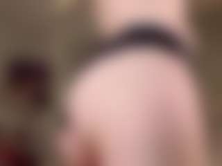 Temptress Emma's Live Sex Cam Show