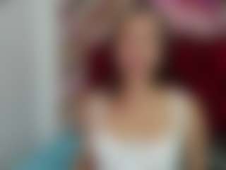 Live cam show with CloySmith - Mature on Dolls Live