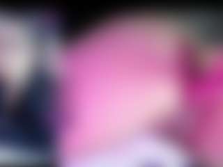Leemoyalune's Live Sex Cam Show