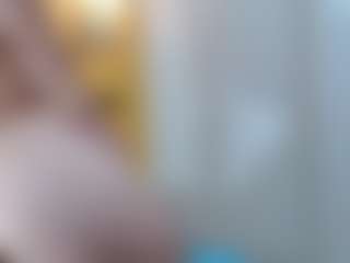 yeilamassbig's Live Sex Cam Show