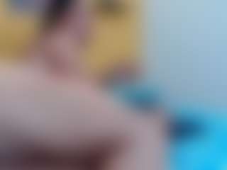 yeilamassbig's Live Sex Cam Show