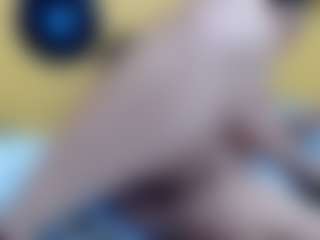 yeilamassbig's Live Sex Cam Show