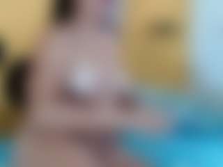 yeilamassbig's Live Sex Cam Show