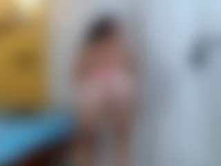 yeilamassbig's Live Sex Cam Show