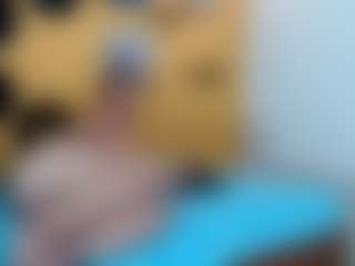 yeilamassbig's Live Sex Cam Show
