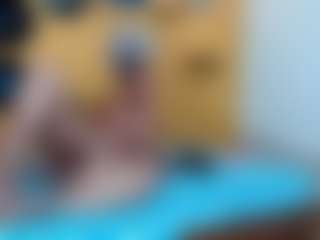 yeilamassbig's Live Sex Cam Show