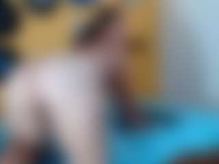 yeilamassbig's Live Sex Cam Show