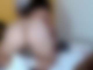 yeilamassbig's Live Sex Cam Show