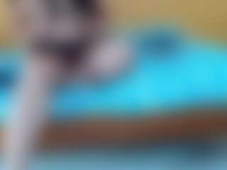 yeilamassbig's Live Sex Cam Show