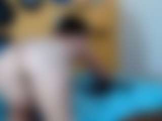 yeilamassbig's Live Sex Cam Show