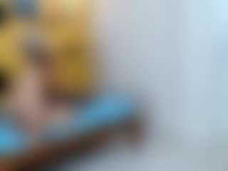 yeilamassbig's Live Sex Cam Show