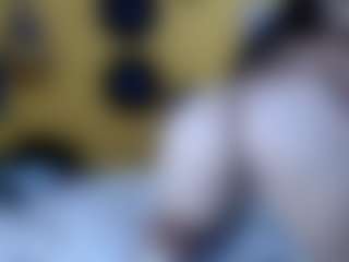 yeilamassbig's Live Sex Cam Show