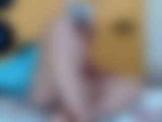 yeilamassbig's Live Sex Cam Show