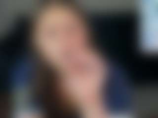 Live cam show with Crystal - Brown Hair on AdultVida.com
