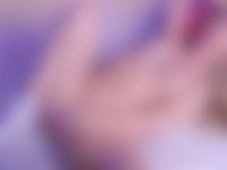 Live cam show with Leonor - Blondie on Camsoda