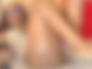 Live cam show with nylaroyale-cr - Moaning on Camsoda