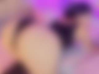 Live cam show with charlotsweett - Athletic on friskycurves.com