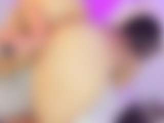 Live cam show with charlotsweett - Petite on xDating