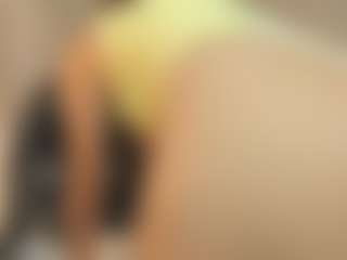 Live cam show with jade-callen - Moaning on CamClone