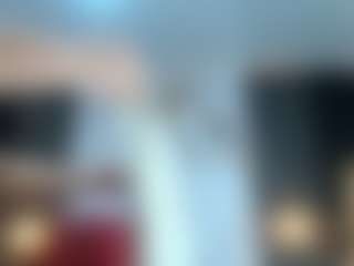 Live cam show with MadisonCopers - Spank Curvy on CamwithHer