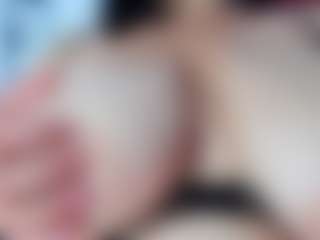 Live cam show with MadisonCopers - Big Clit on Camsoda