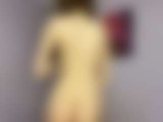 EldoraSebero's Live Sex Cam Show