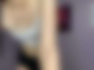 EldoraSebero's Live Sex Cam Show
