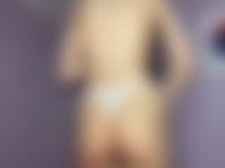 EldoraSebero's Live Sex Cam Show