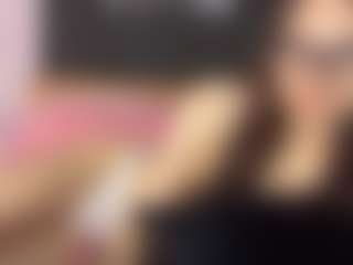 EldoraSebero's Live Sex Cam Show