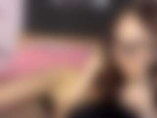 EldoraSebero's Live Sex Cam Show