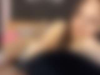 Live cam show with EldoraSebero - Cum In Pussy on Hubzter Live
