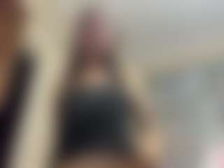 Live cam show with FayeSchoenhals - Lean on Camsoda