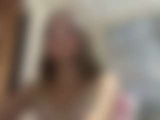 Live cam show with FayeSchoenhals - Body Massage on Camsoda