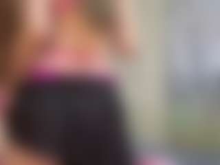 Live cam show with FayeSchoenhals - Skinny on Milfs Live