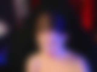 Live cam show with Moonberry_Yi - Gray Eyes on CamwithHer