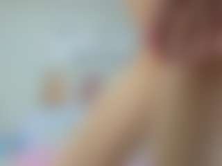 Live cam show with milly-jade - Teen (18+) on CamClone