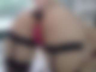 Live cam show with ScarletFlame - Handjob on TottyGirls