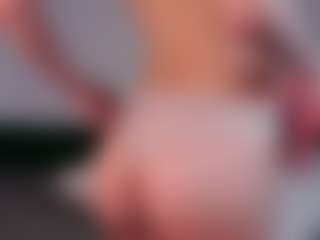 Live cam show with ShelleyCloughly - Camel Toe on Milfs Live