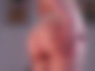 Live cam show with ShelleyCloughly - Green Eyes on Camiplay Live