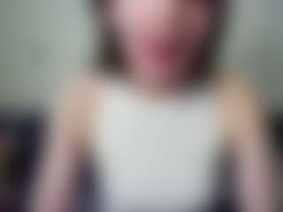 Live cam show with Mila - Moaning on sexylive.show