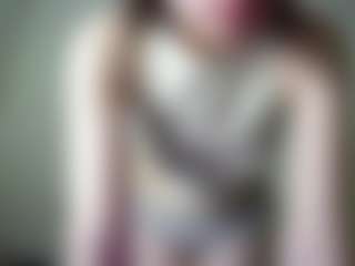 Live cam show with Mila - Camel Toe on Gym Cam Girls