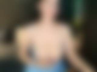 Live cam show with donatta - Dress on Dolls Live