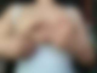 Live cam show with donatta - Dress on SquirtSoMuch