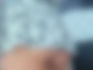 Live cam show with Alana61 - Thick on Livezox