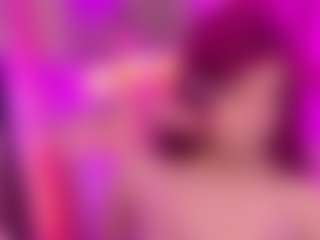 Live cam show with Danika Dahl - Uncut on AdultVida.com
