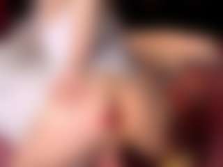 Live cam show with EmmitBarker - Armpits on Camsoda