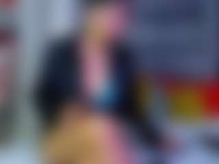 Live cam show with Julianewell - Ass Clapping on Fling VIP Chat